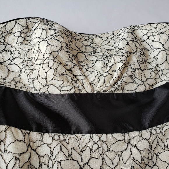 WHBM Woman's Strapless Dress - Picture 2 of 4